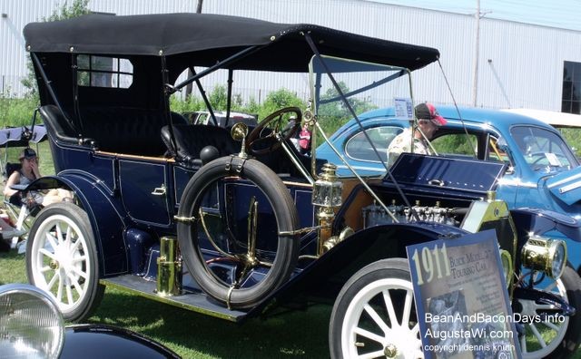 1911 Antique Touring Car